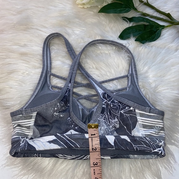 Athleta Gray Floral Strappy Front Sports Bra. Size XS - Picture 8 of 13